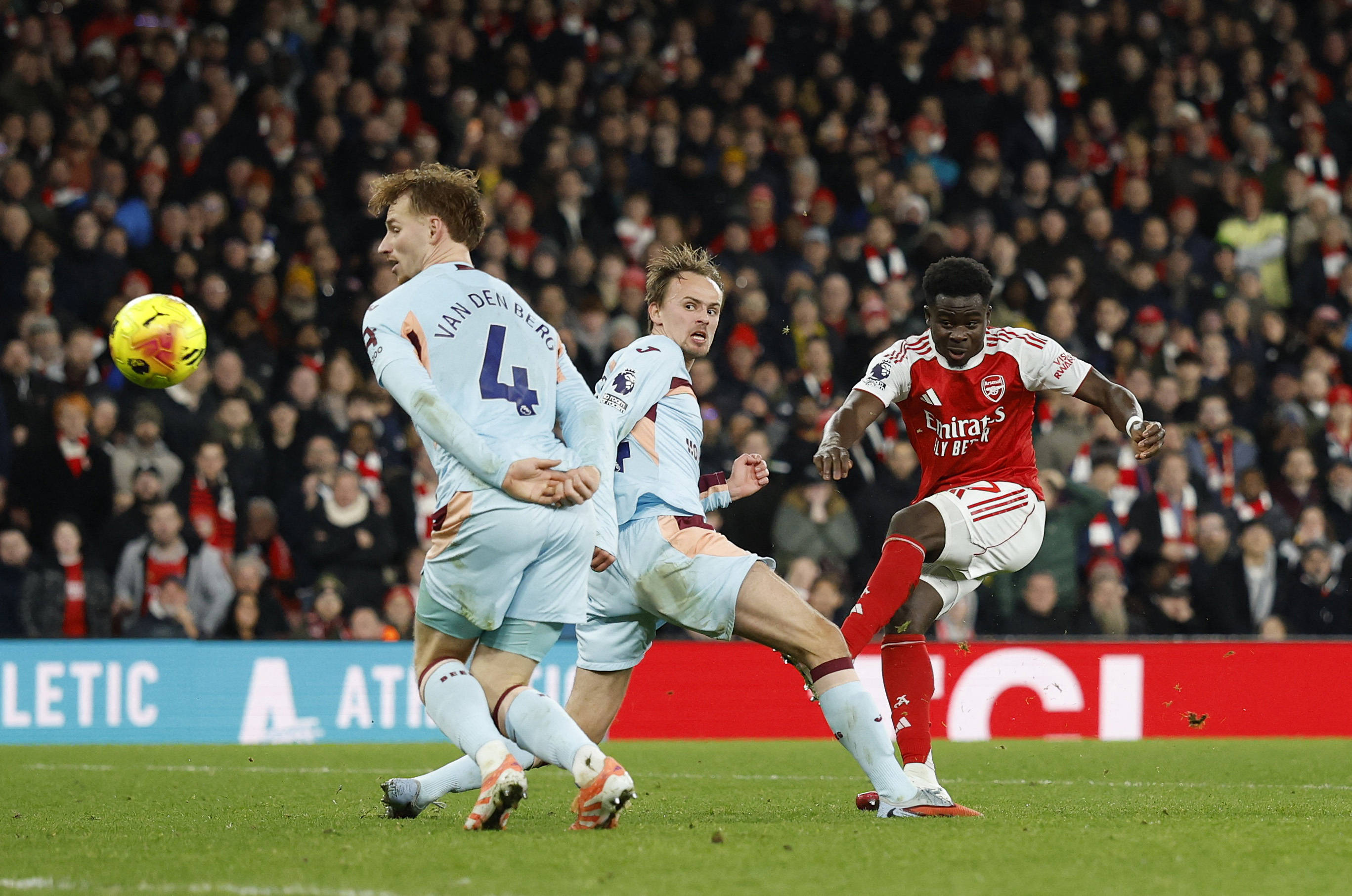 开元棋牌-阿森纳主场击败莱斯特城，保持领先